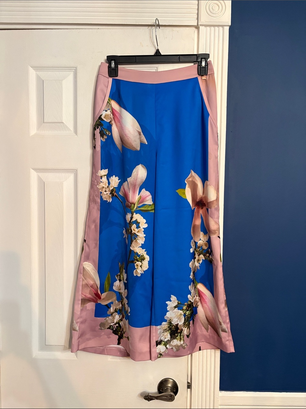 Ted Baker Harmony Print Wide Leg Culotte Pants - size 1 (small) - Picture 4 of 5